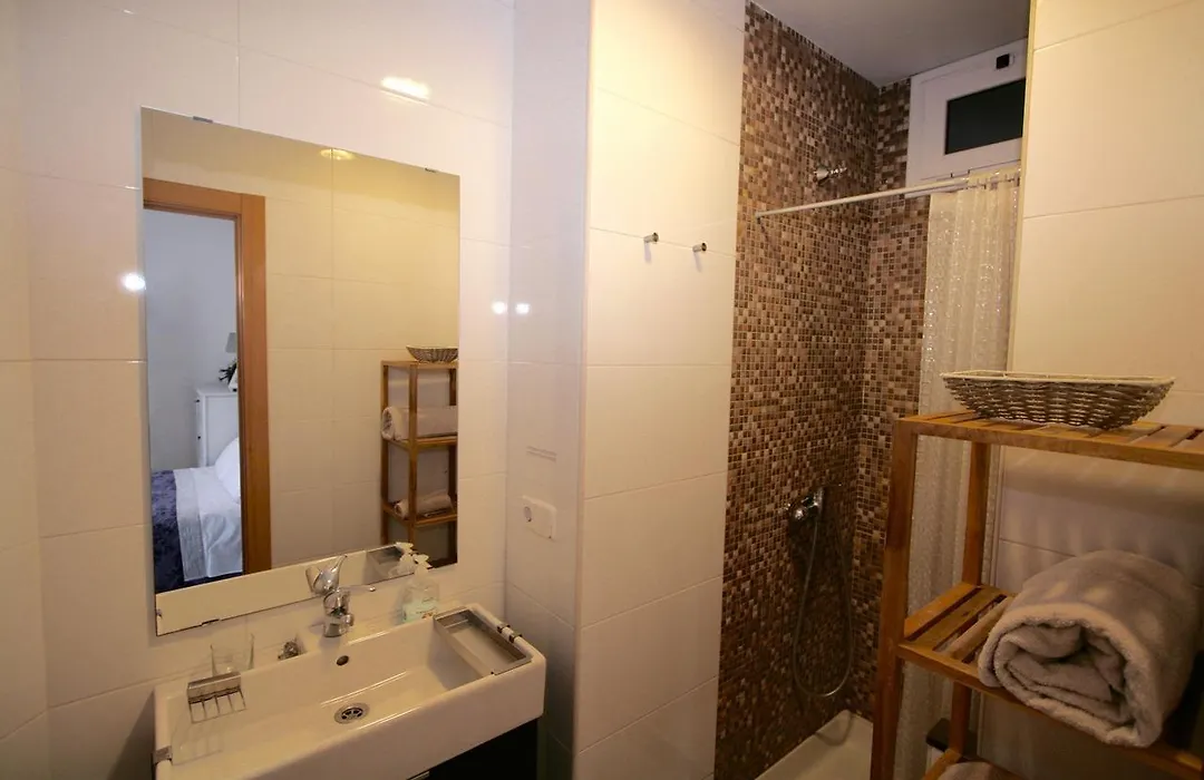 ApartEasy - Plaza España Deluxe-1