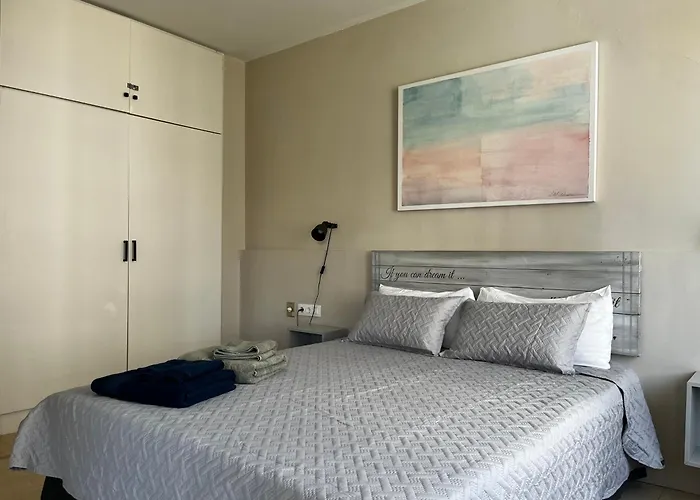 Precioso y tranquilo apartamento zona alta Diagonal Barcelona